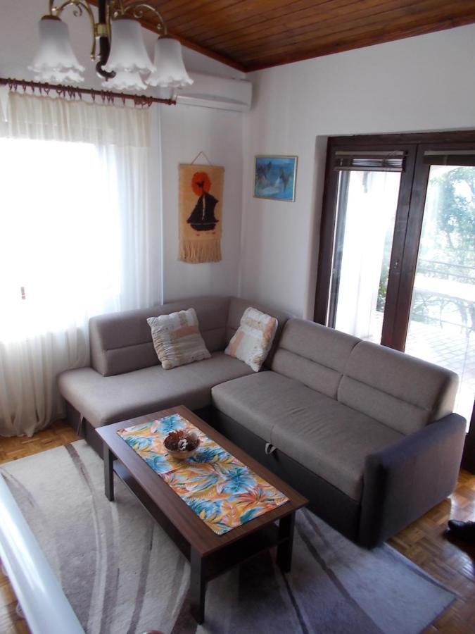 Krk Apartmani Pepina Pinezići Exterior foto